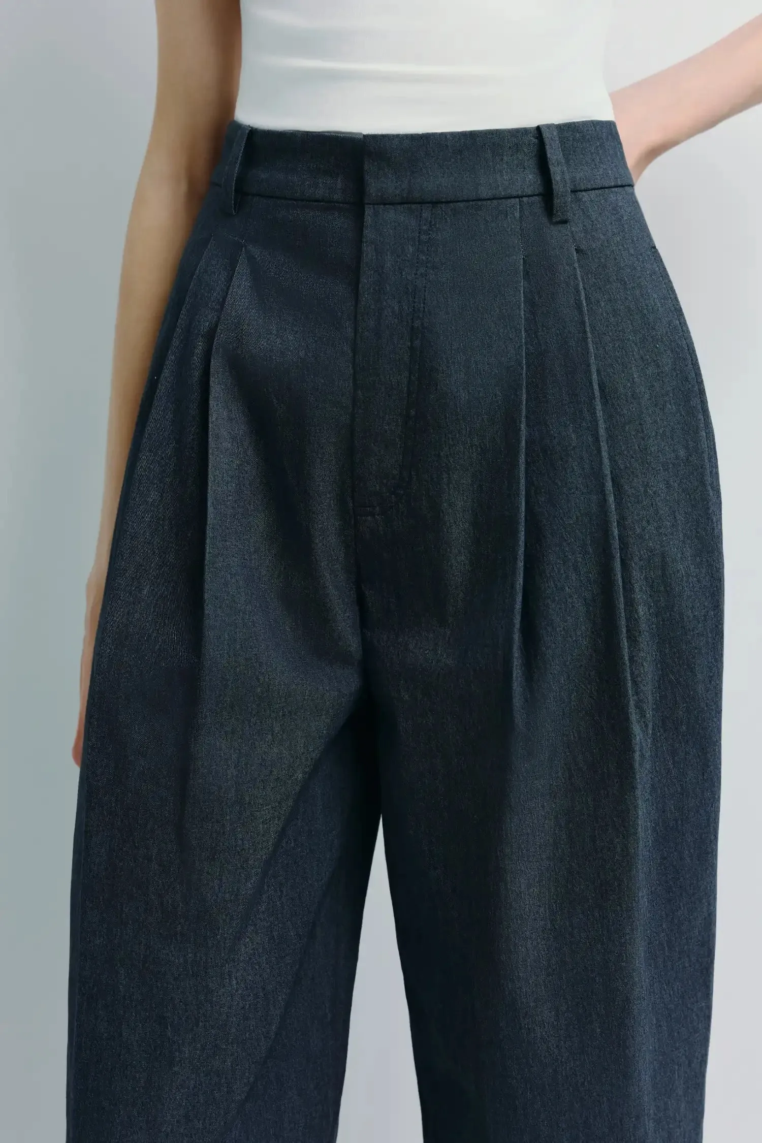 Campagne Pleated Tapered Pant