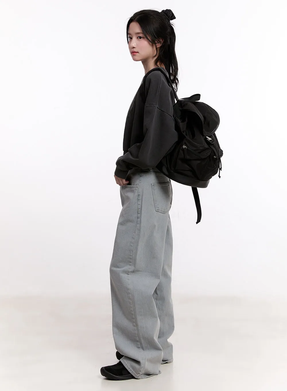 Graphic Loose-Fit Cropped Sweatshirt CM526