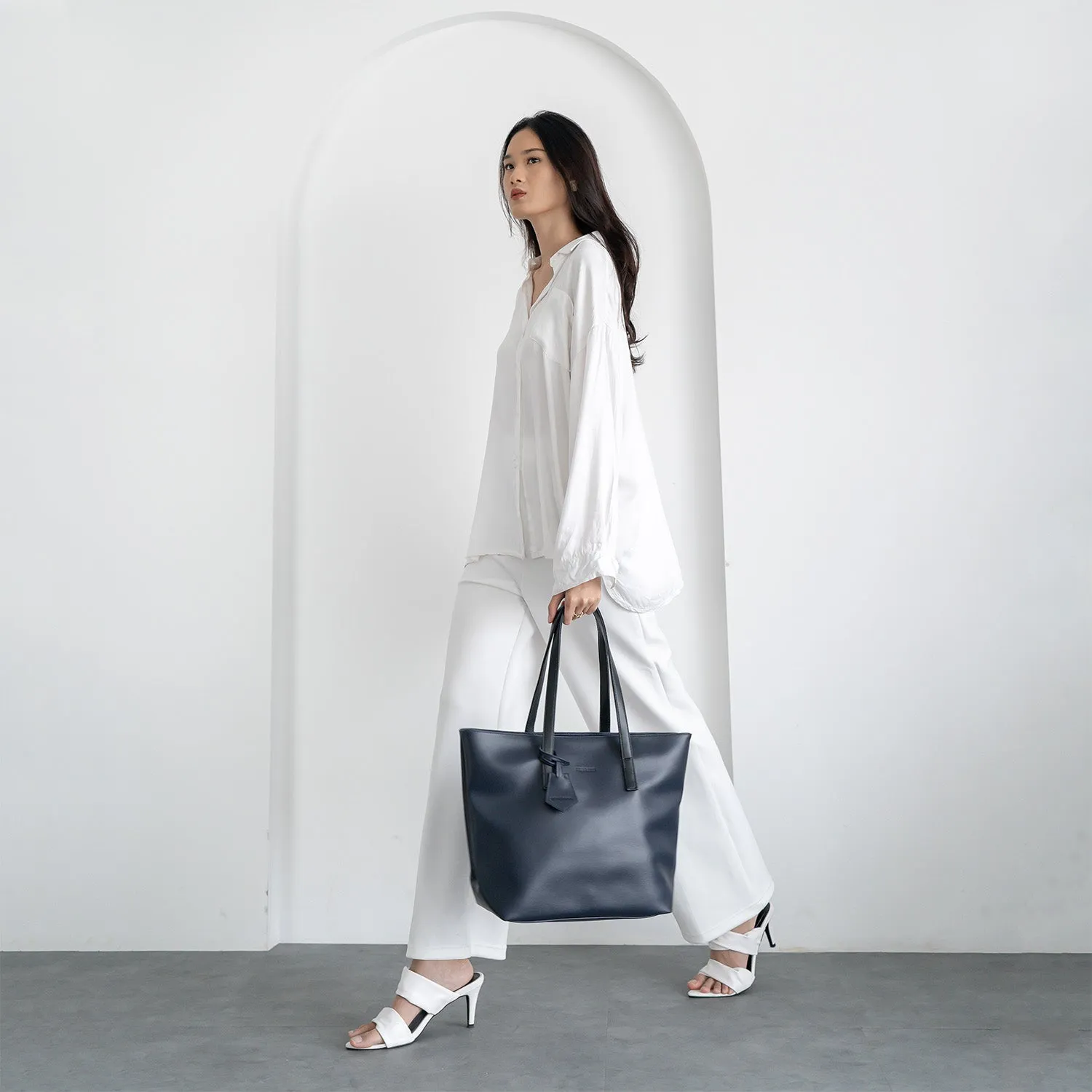 Indah Tote Bag Indah Black