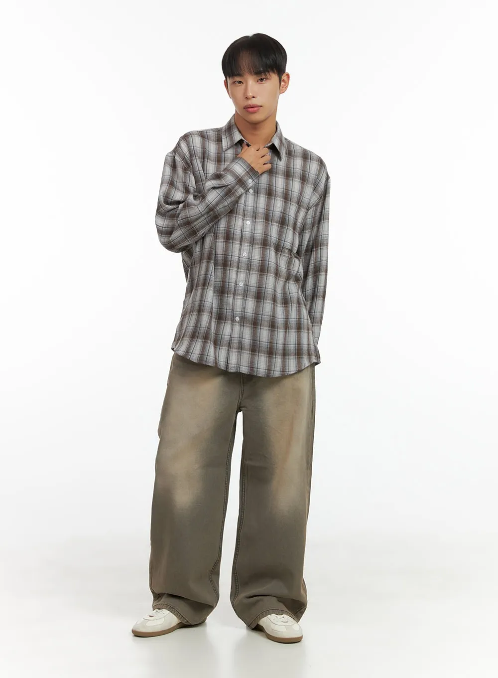 Loose-Fit Buttoned Check Shirt CO410