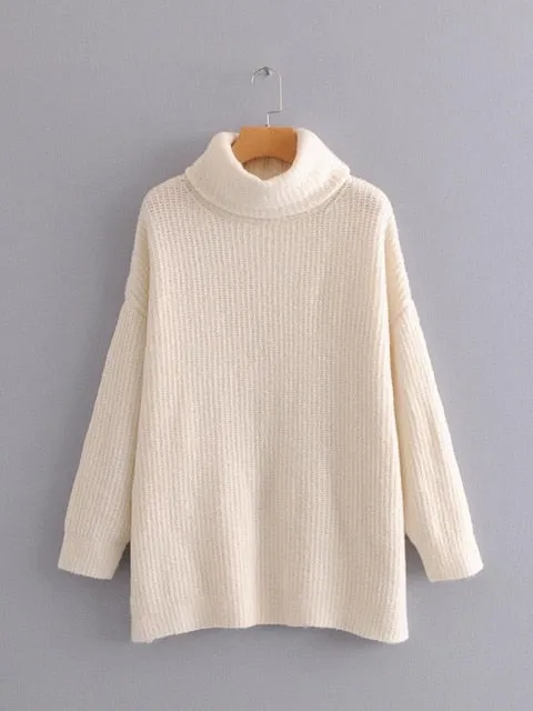 OVERSIZED KNIT SWEATER