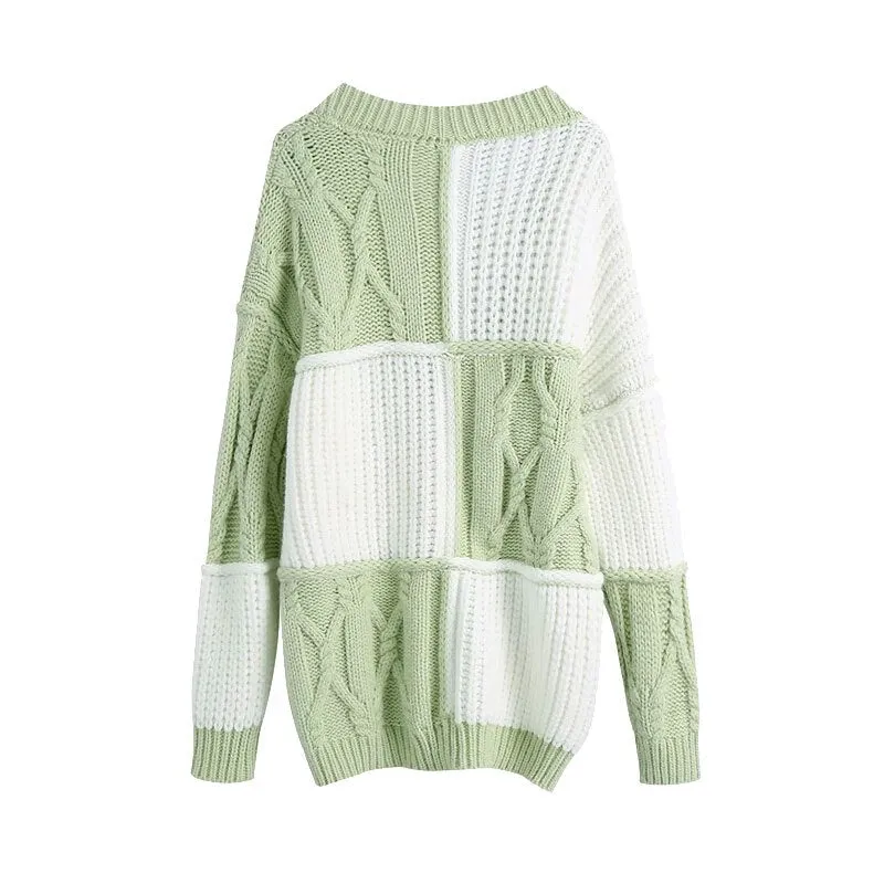 OVERSIZED KNITTED SWEATER