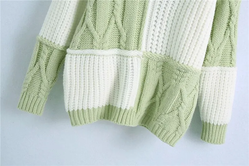 OVERSIZED KNITTED SWEATER