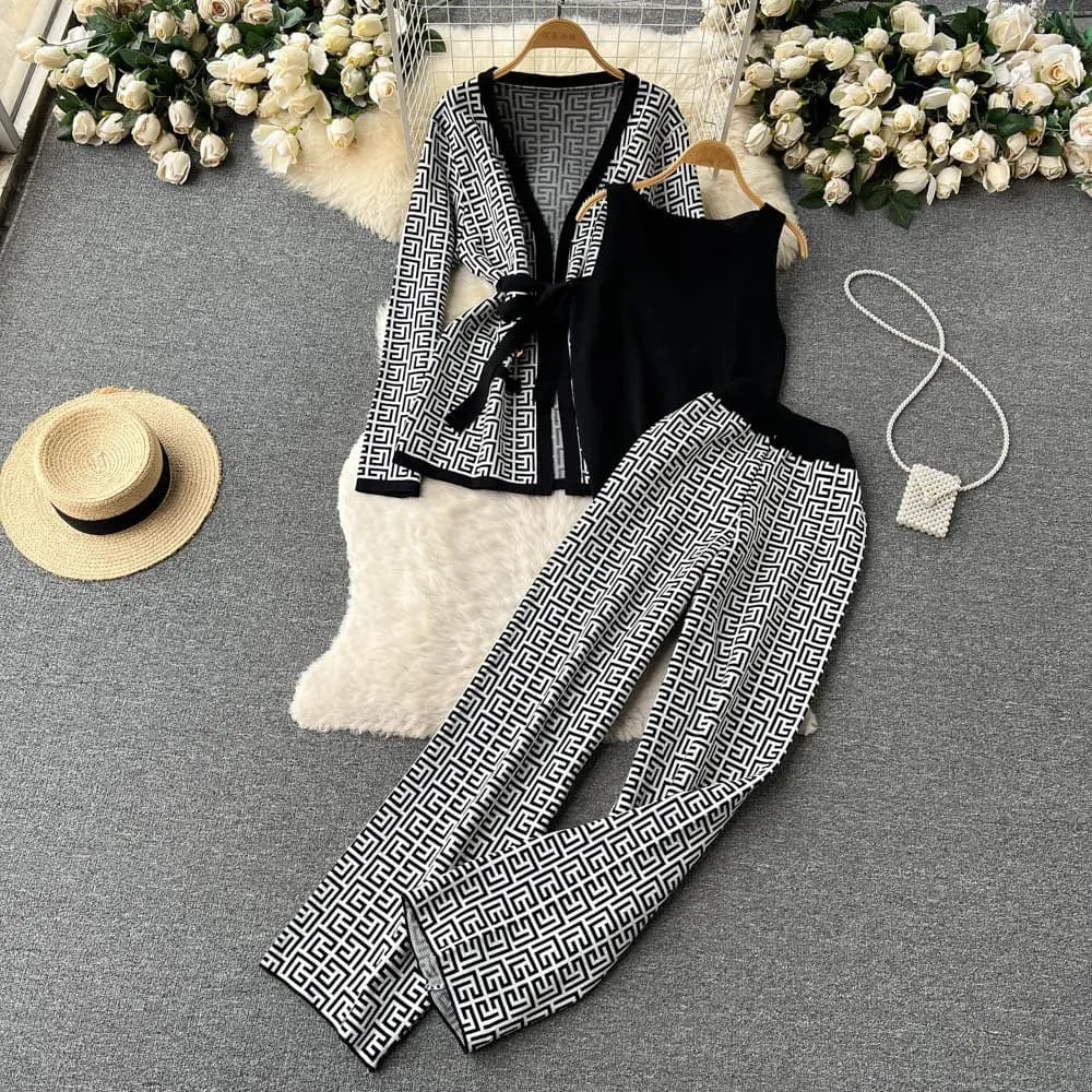 Women's 3-Piece Knitwear Set: Cozy & Stylish